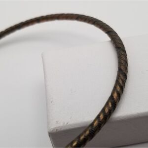 Dapper twist southern bracelet. B636